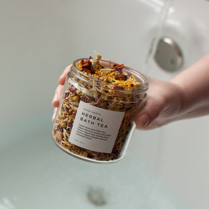 Herbal Bath Tea – Chamomile, Rose, Oats & Calendula (3 Baths, 2oz Jar)