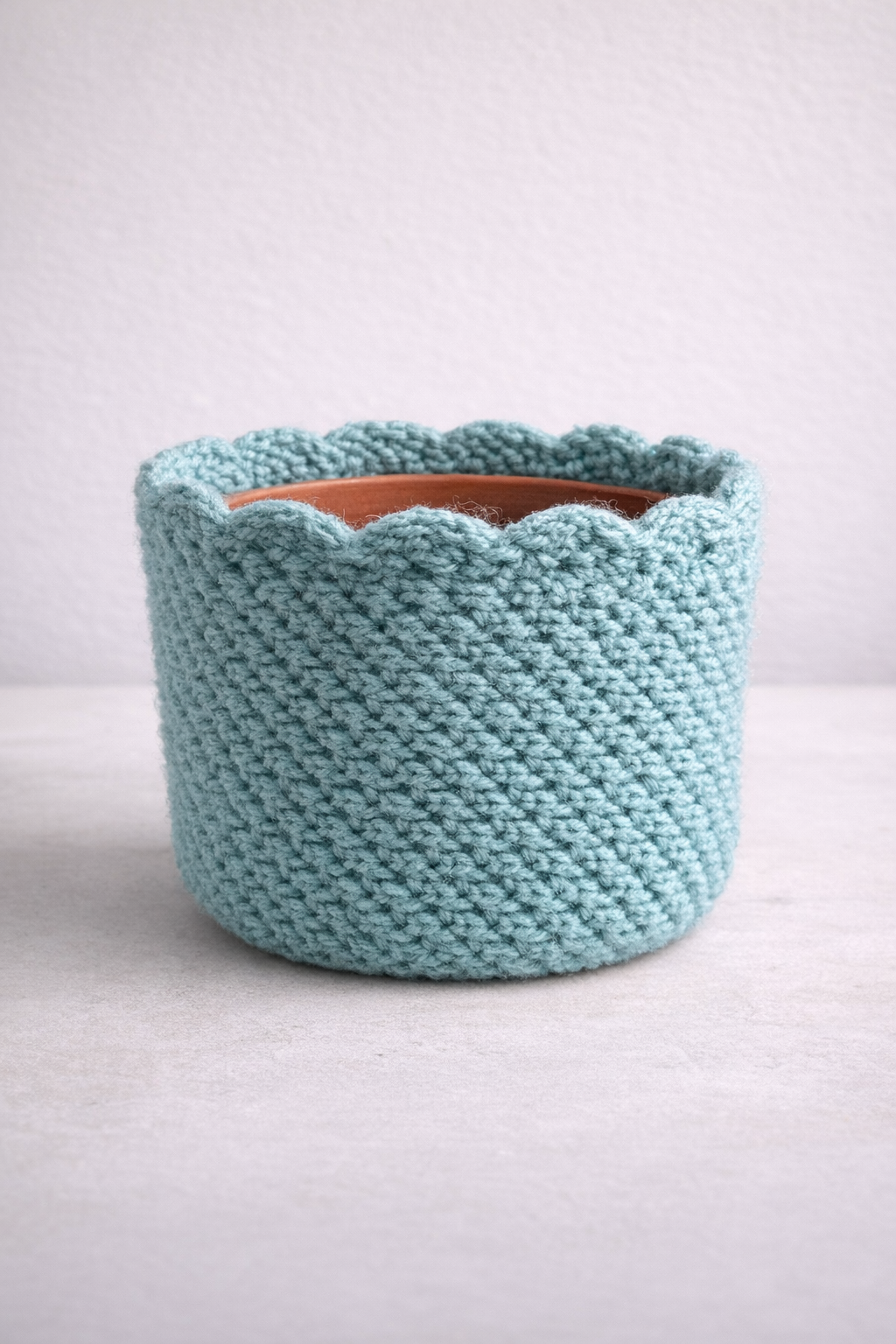Plant Cozy Sweater™ – Hand-Crocheted Pot Cover for Indoor Plants