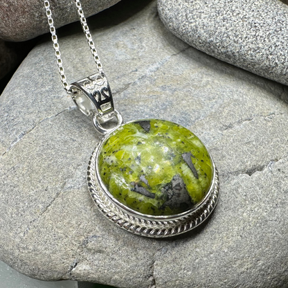 Connemara Marble Irish Round Necklace – Pendant