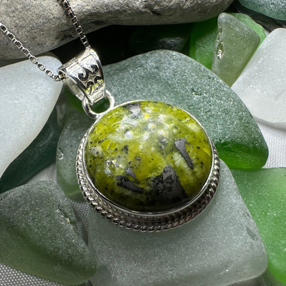 Connemara Marble Irish Round Necklace – Pendant