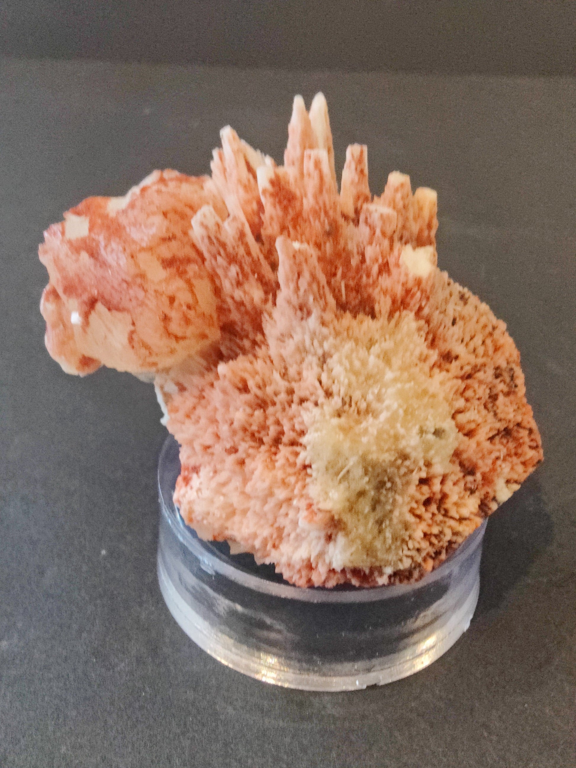 Red Mordenite with Stilbite Specimen 112g – Minerals