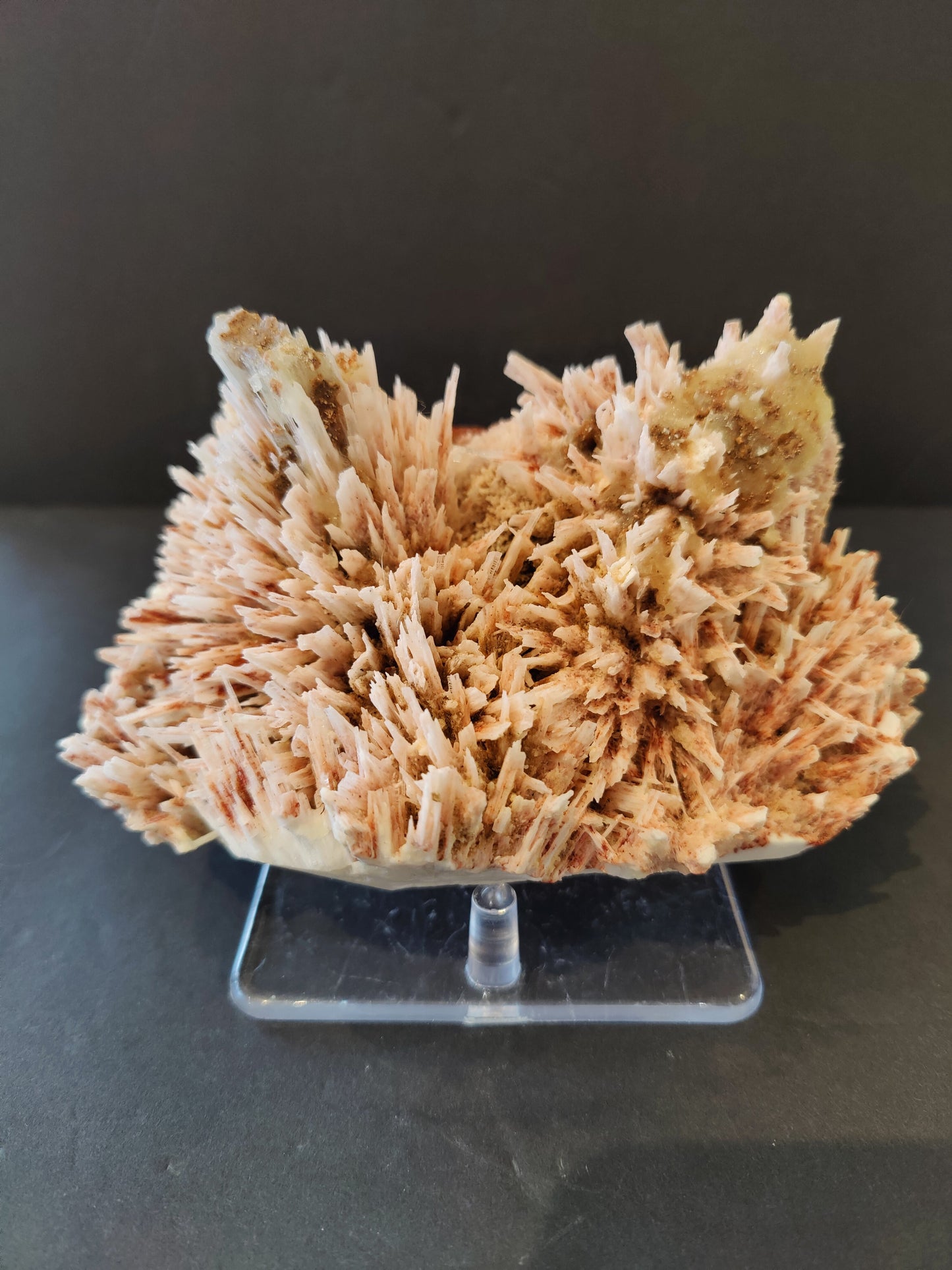 Red Mordenite & Stilbite Specimen - 1261g India – Minerals