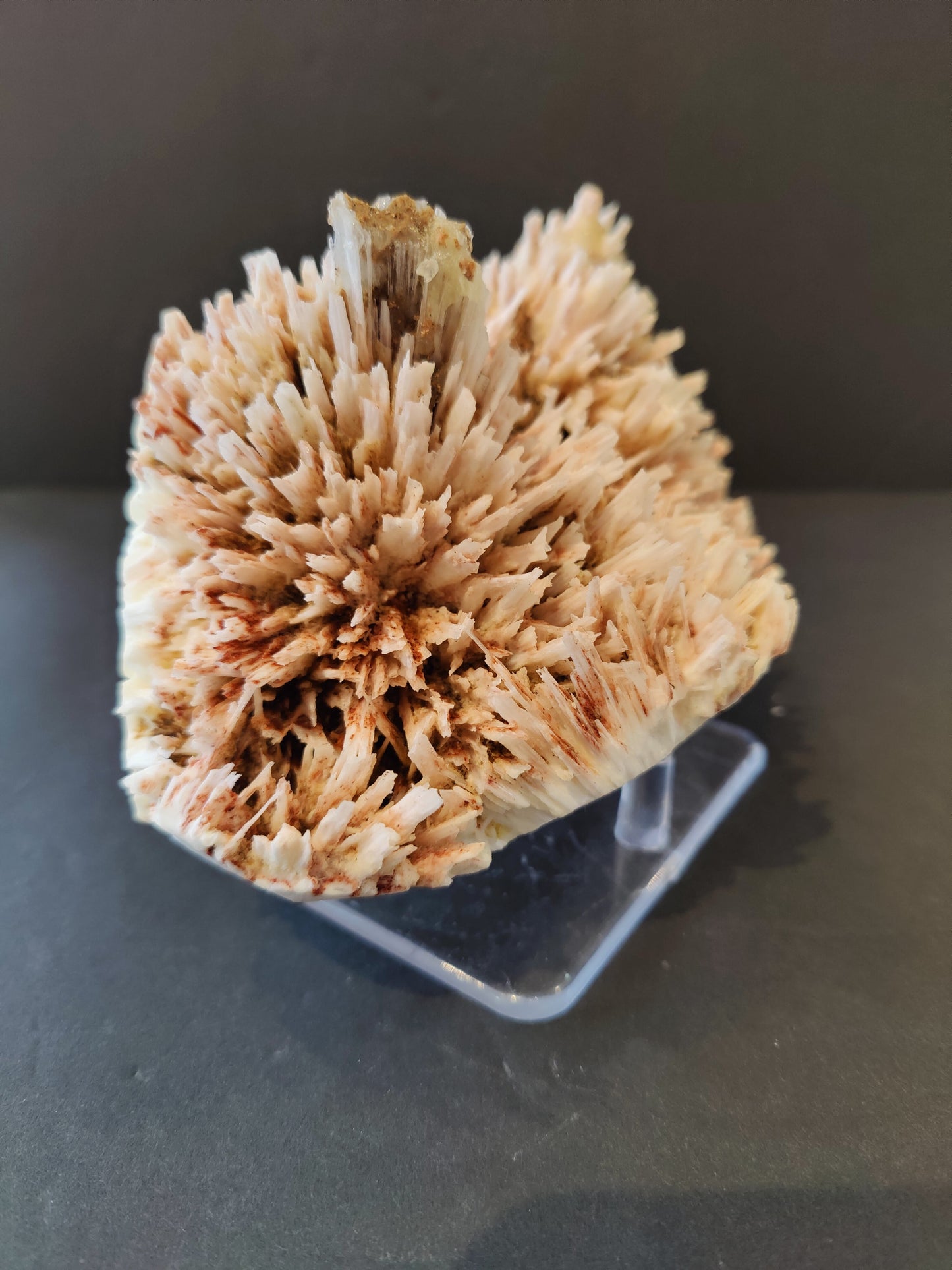 Red Mordenite & Stilbite Specimen - 1261g India – Minerals