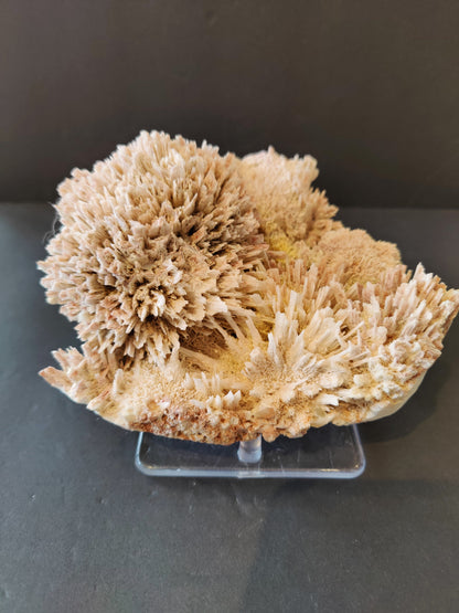 Red Mordenite with Stilbite Specimen 1,309g – Minerals
