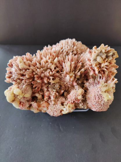 Red Mordenite with Stilbite Specimen 1,922g – Minerals