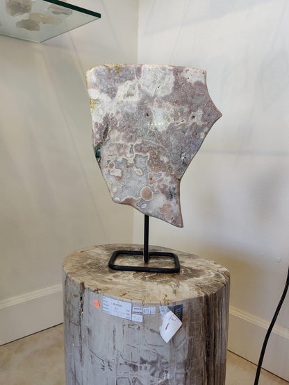 Pink Amethyst Polished Slab Sculpture on Metal Display Stand 3.16kg – Lapidary