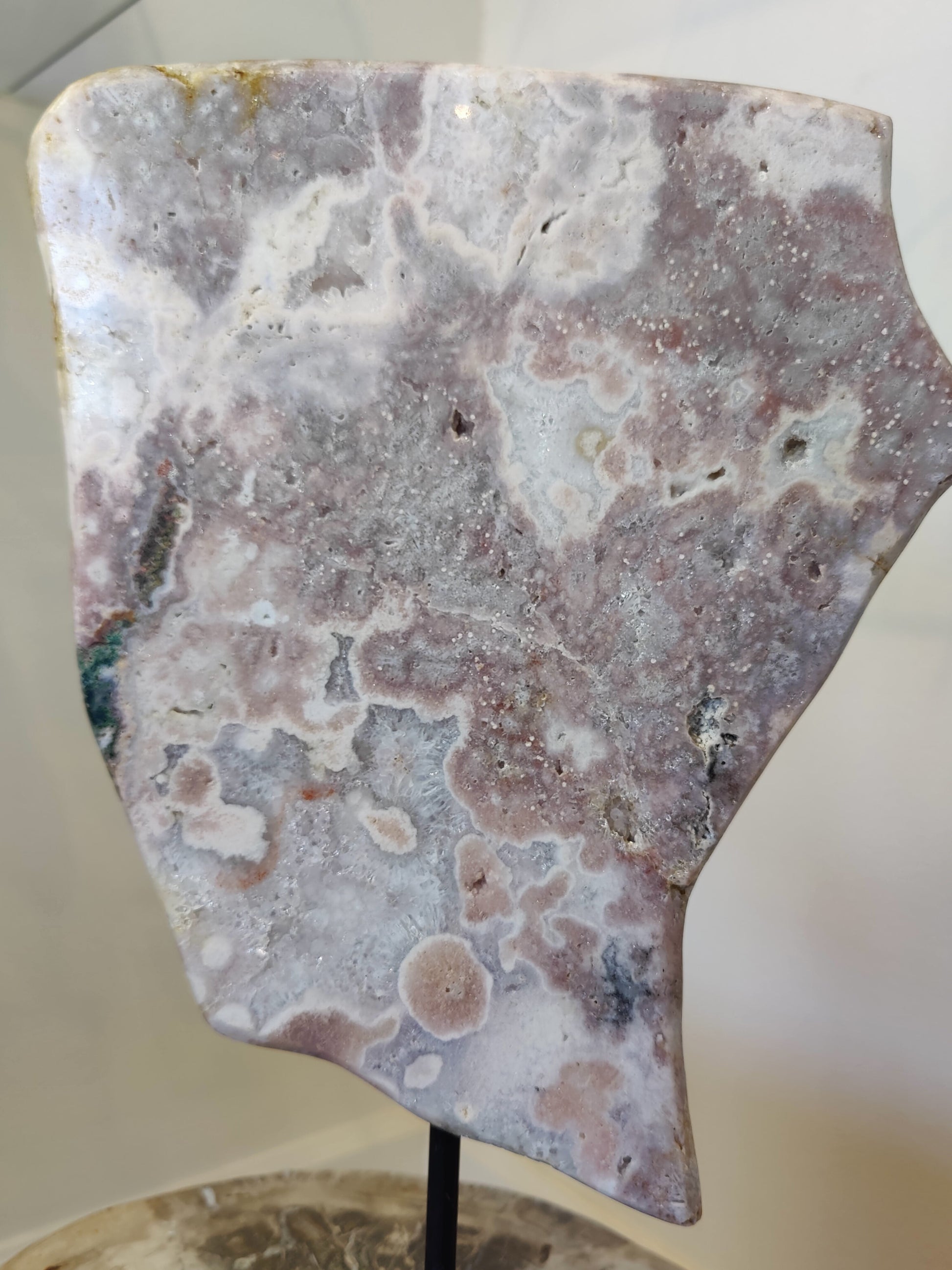 Pink Amethyst Polished Slab Sculpture on Metal Display Stand 3.16kg – Lapidary