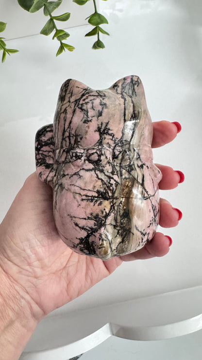 XL Rhodonite Lucky Cat Crystal Carving – 4" Maneki Neko