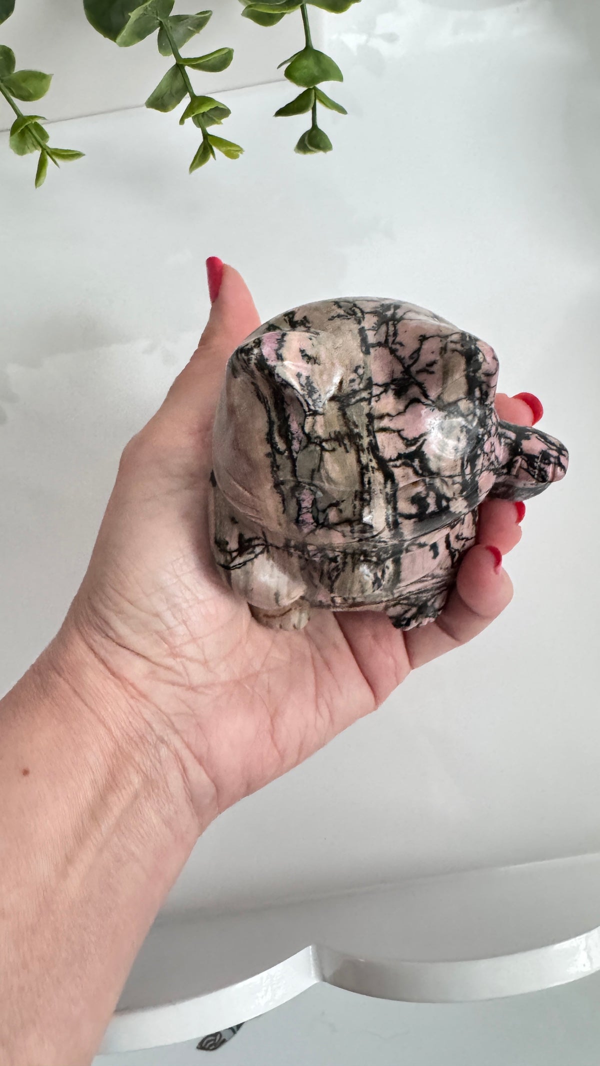 XL Rhodonite Lucky Cat Crystal Carving – 4" Maneki Neko