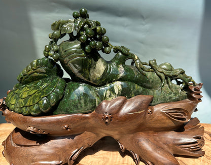 Unique Canadian Cassiar Sculpture