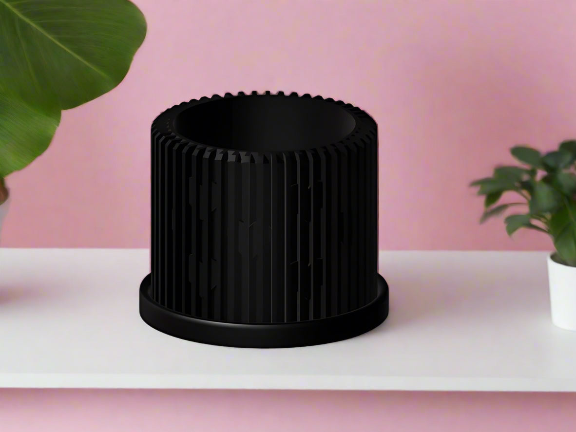 Modern Heart-Shaped Planter with Drainage & Saucer – Unique Valentine’s Day Gift for Plant Lovers, 3d Printed Planter Home Hosting Decor, – Black Planter
