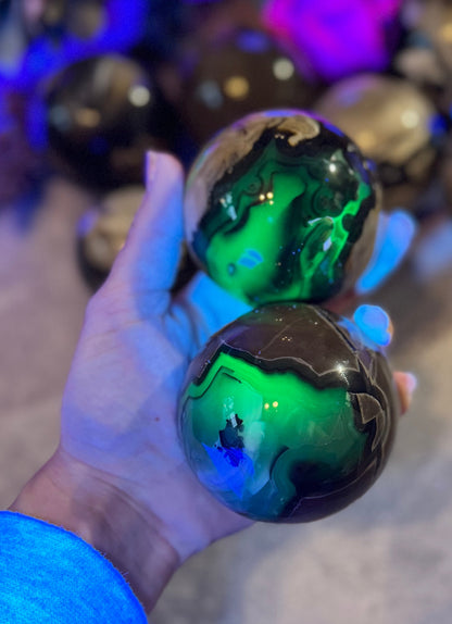 Volcano Agate Crystal Spheres, UV Fluorescent Crystal Balls – CRYSTALS