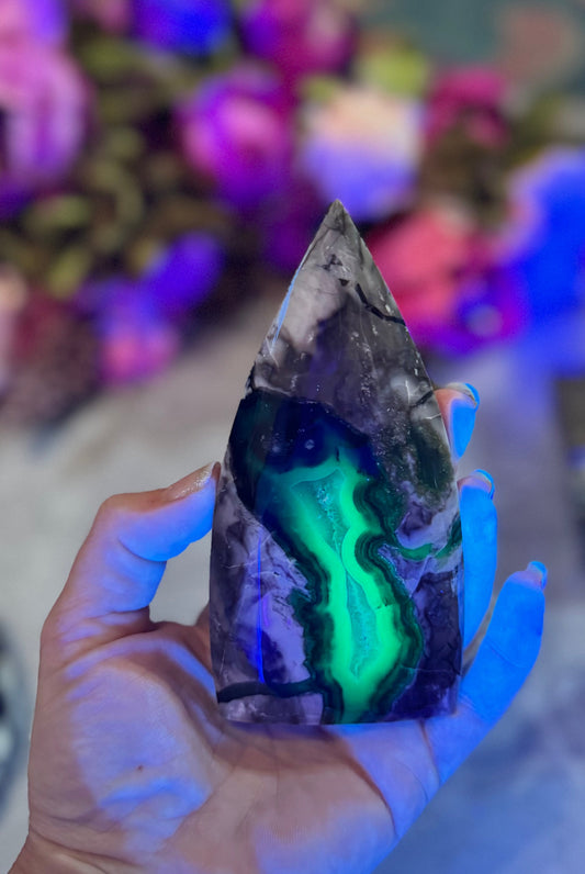Volcano Agate Teardrop Freeform, UV Fluorescent