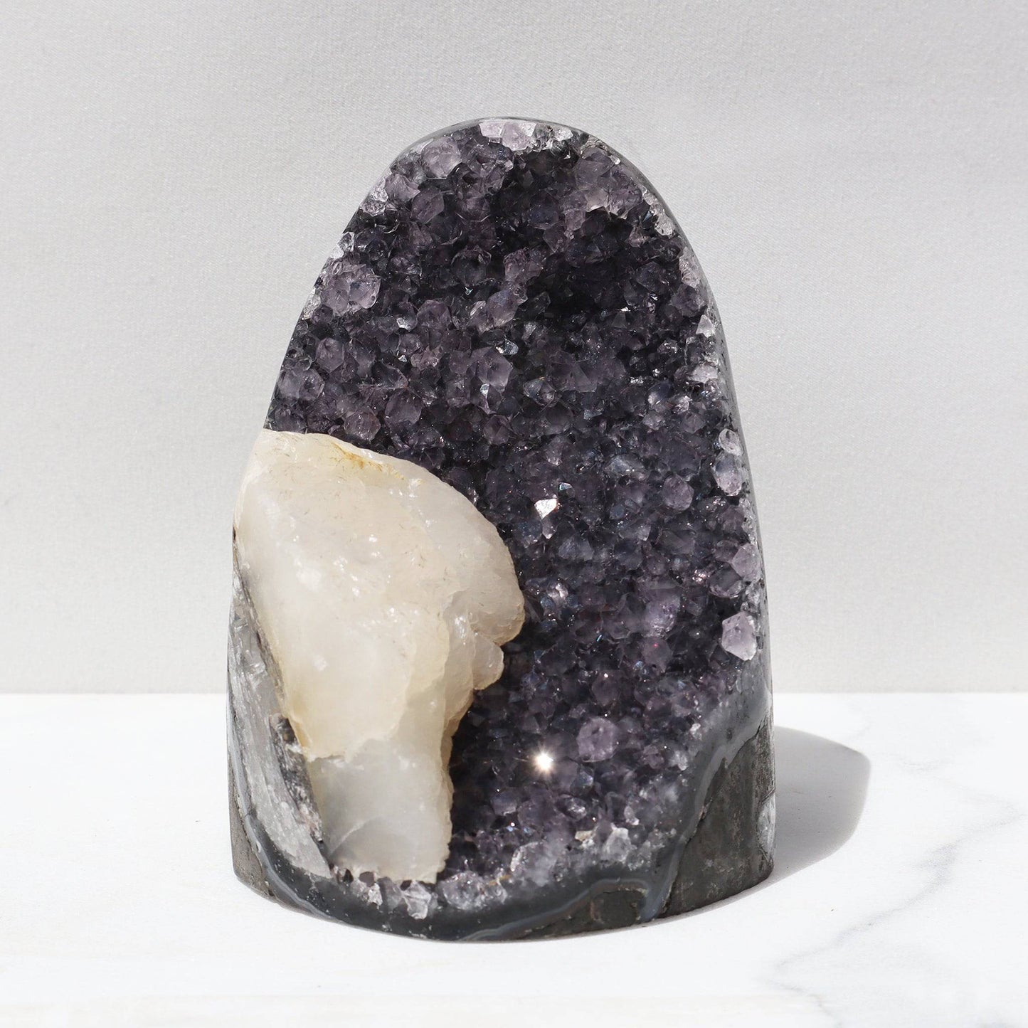 Ash-Violet Shade with Grand Calcite – Rare Amethysts Geode Calcite