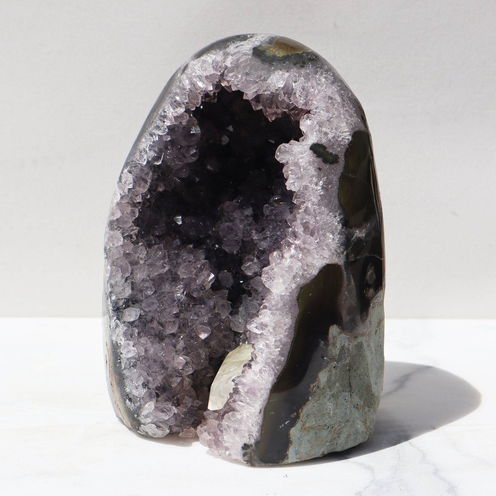 Rare Agate Colors and Mauve Quartz – Amethysts Crystals Rare