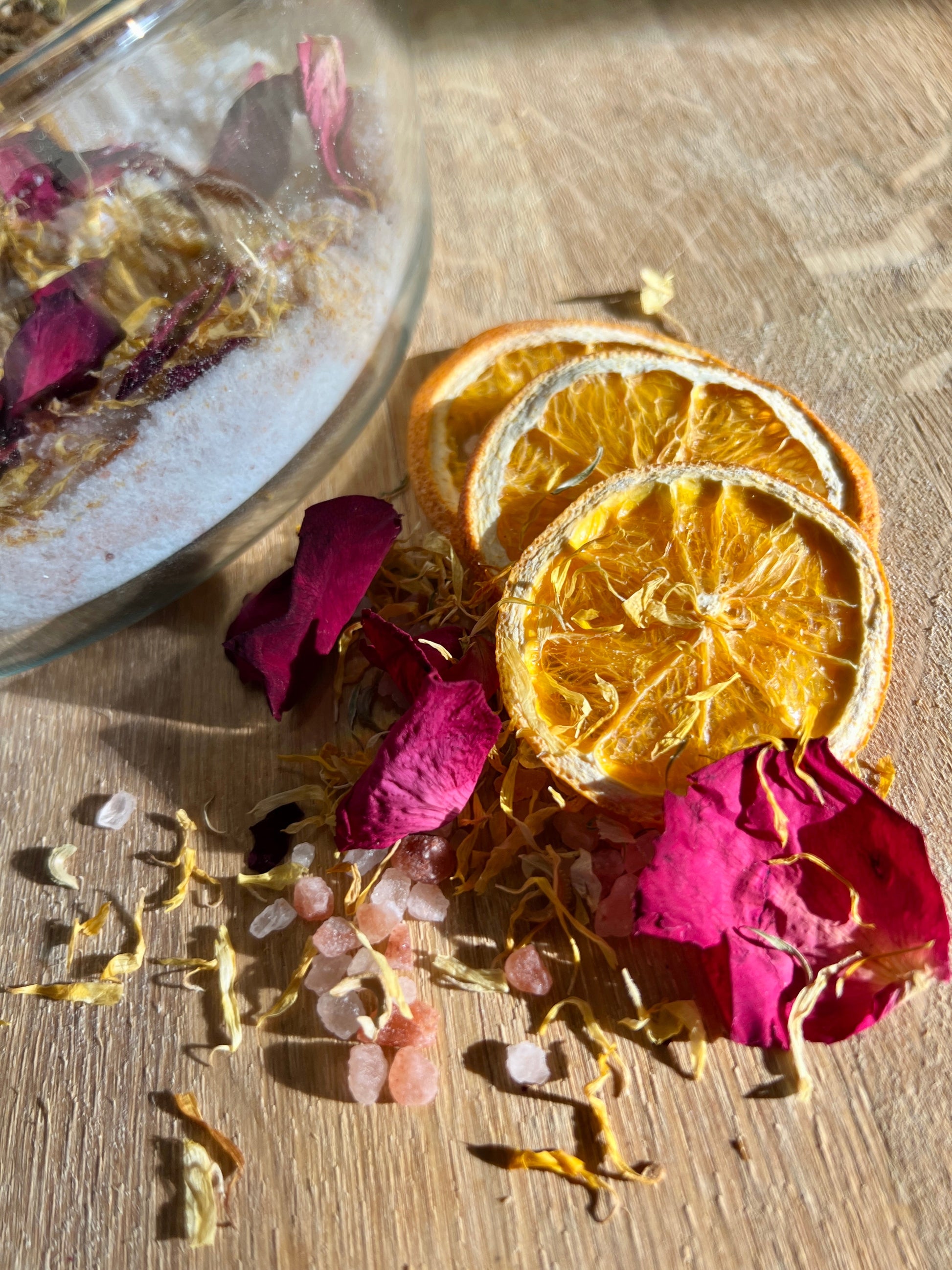 LOVE STRUCK - Calendula, Rose & Orange Botanical Bath Salts – Bath Salts