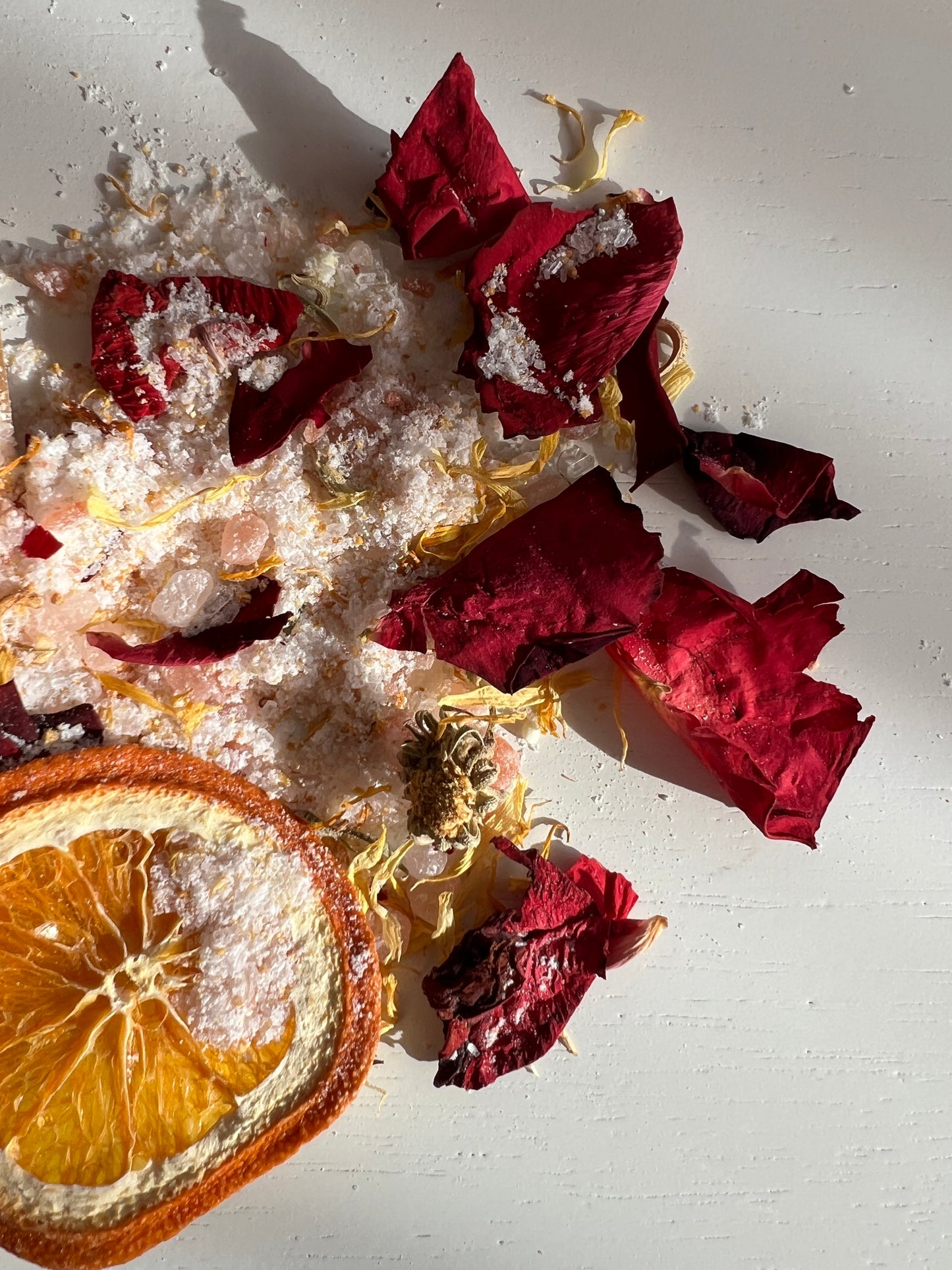 LOVE STRUCK - Calendula, Rose & Orange Botanical Bath Salts – Bath Salts