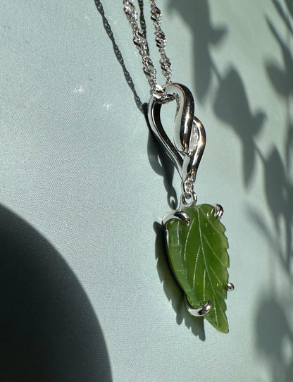 Canadian Jade Silver Leaf Pendant – Sterling Silver Jewelry 5816