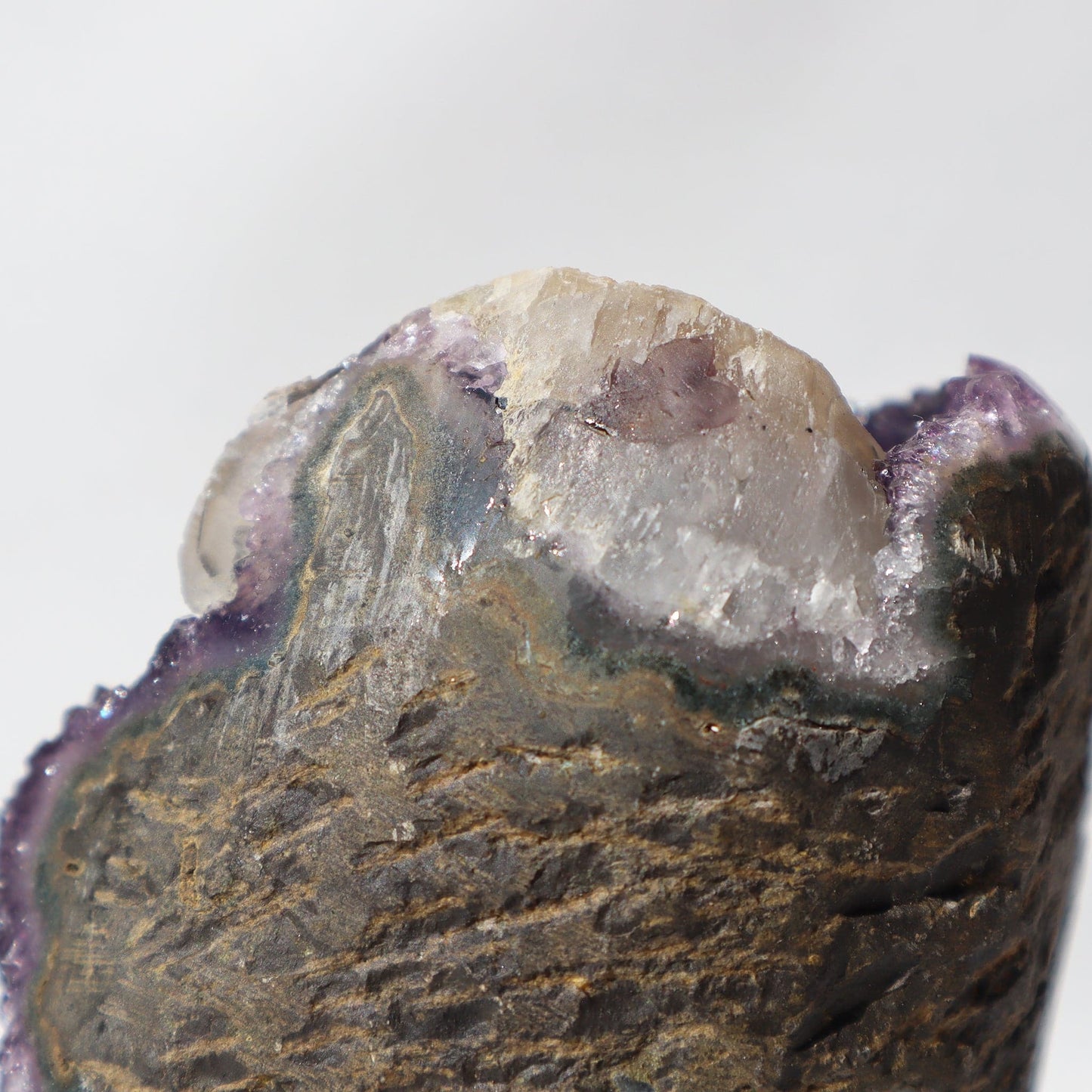 Zen Meditation Amethyst Geode – Amethysts Crystals Calcite
