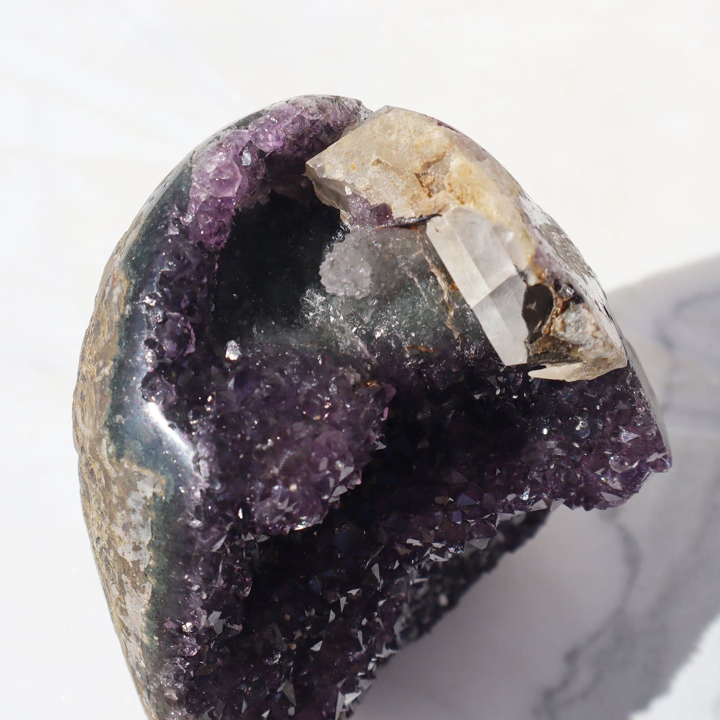 Zen Meditation Amethyst Geode – Amethysts Crystals Calcite