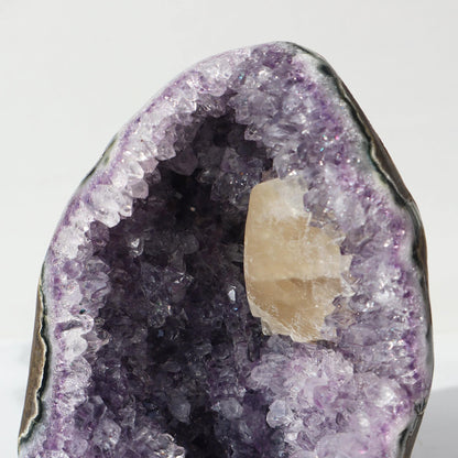 Lilac Cathedral Cut Amethyst Mineral – Amethysts Crystals Calcite