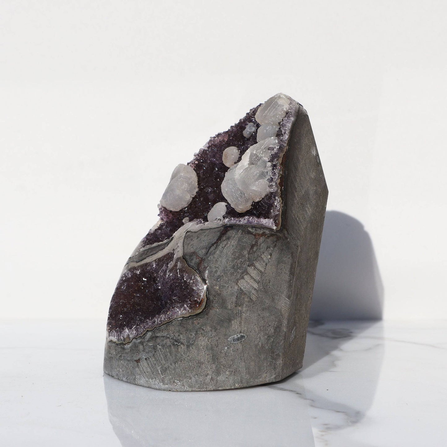 Decorative Array of Calcite Formations – Amethysts Crystals Calcite Rare