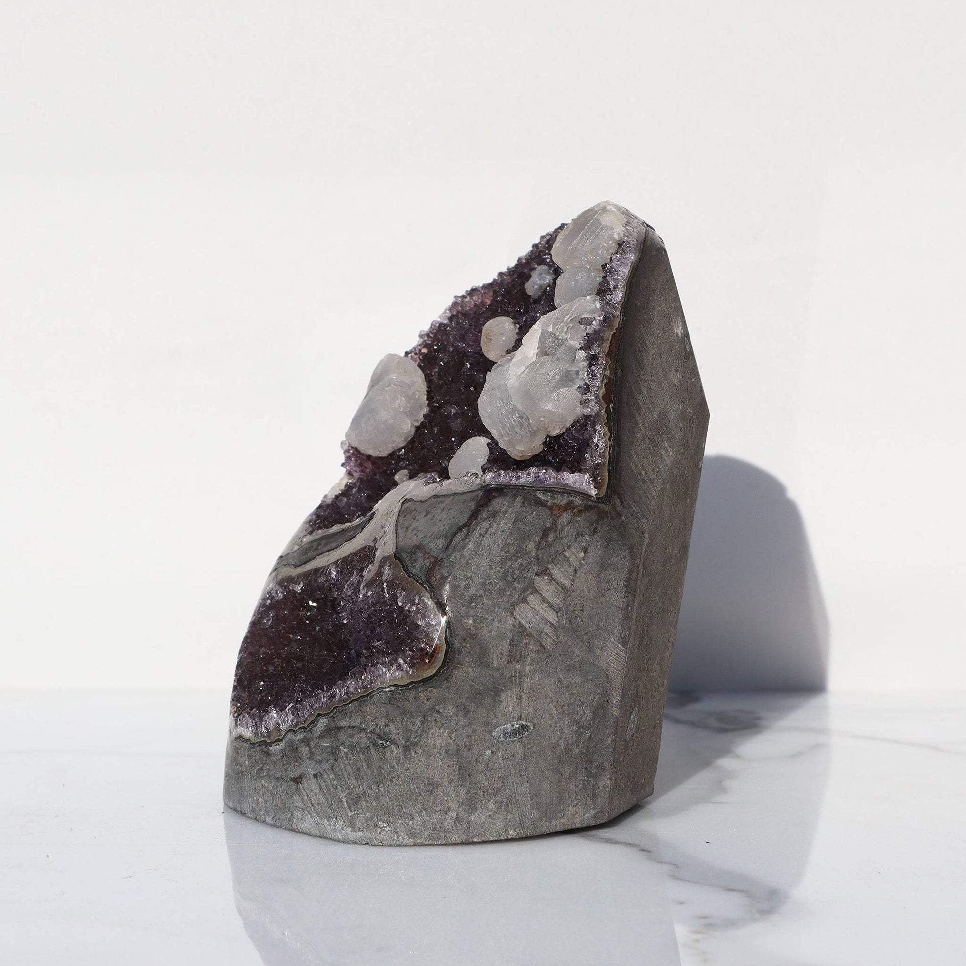Decorative Array of Calcite Formations – Amethysts Crystals Calcite Rare