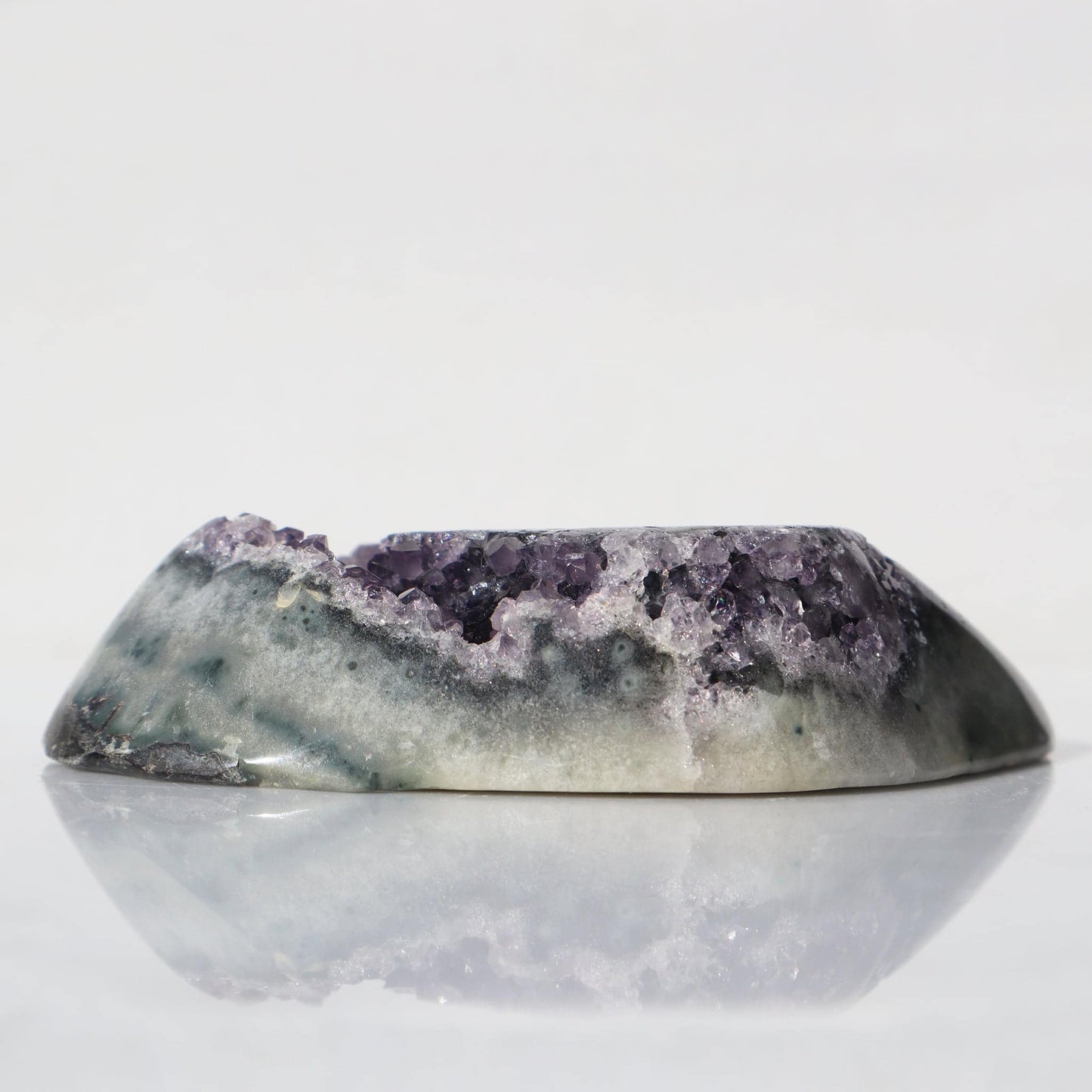 CRYSTAL SMILE – amethyst clusters