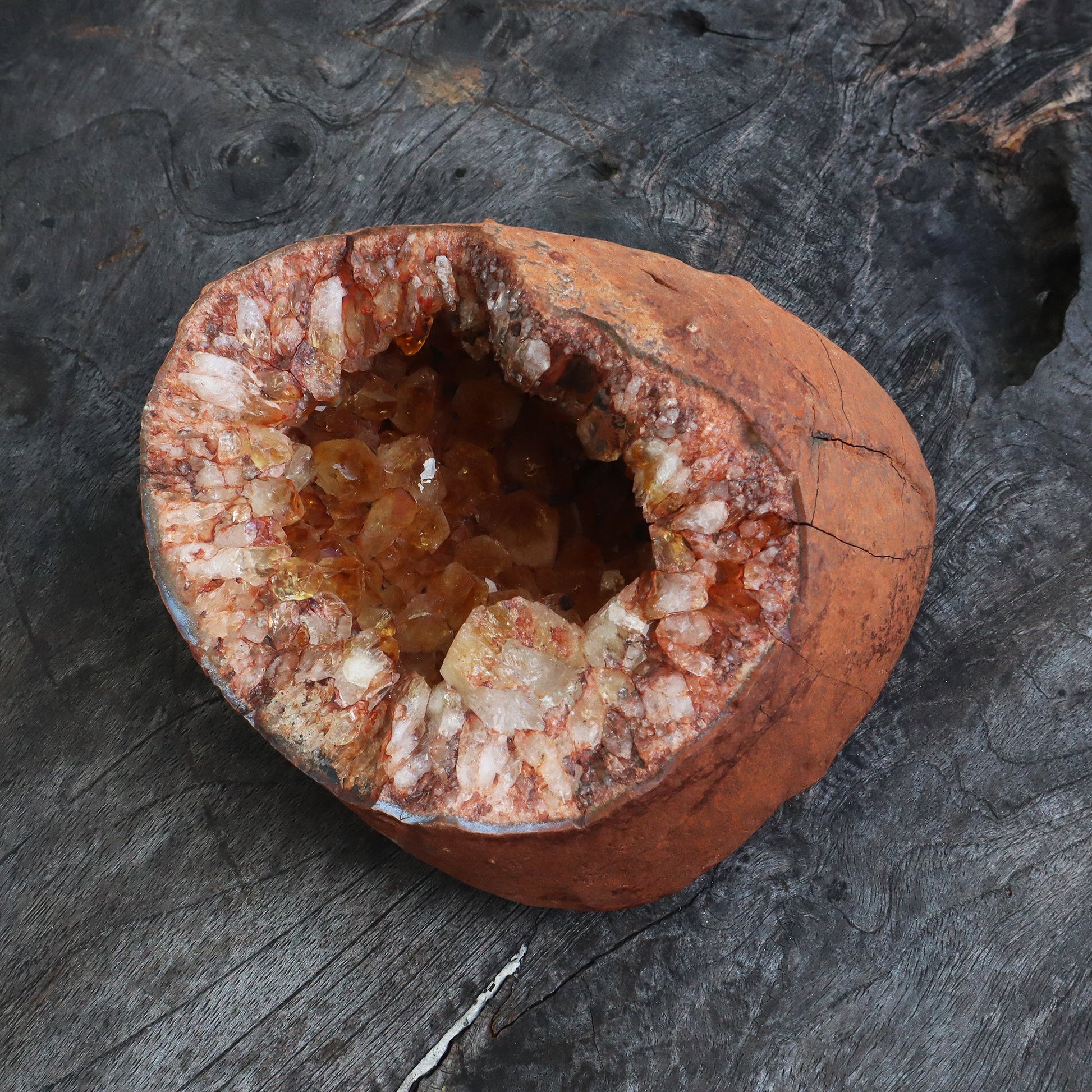 RUST TONED GEODE – Citrine Quartz Geode