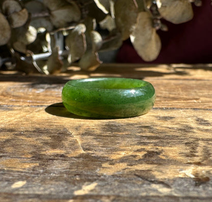 Green Nephrite Jade Band Ring – 6.5mm Hand Carved Unisex Jewelry –