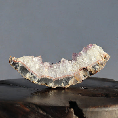 Jagged Crown Slice – Rare Quartz Geodes