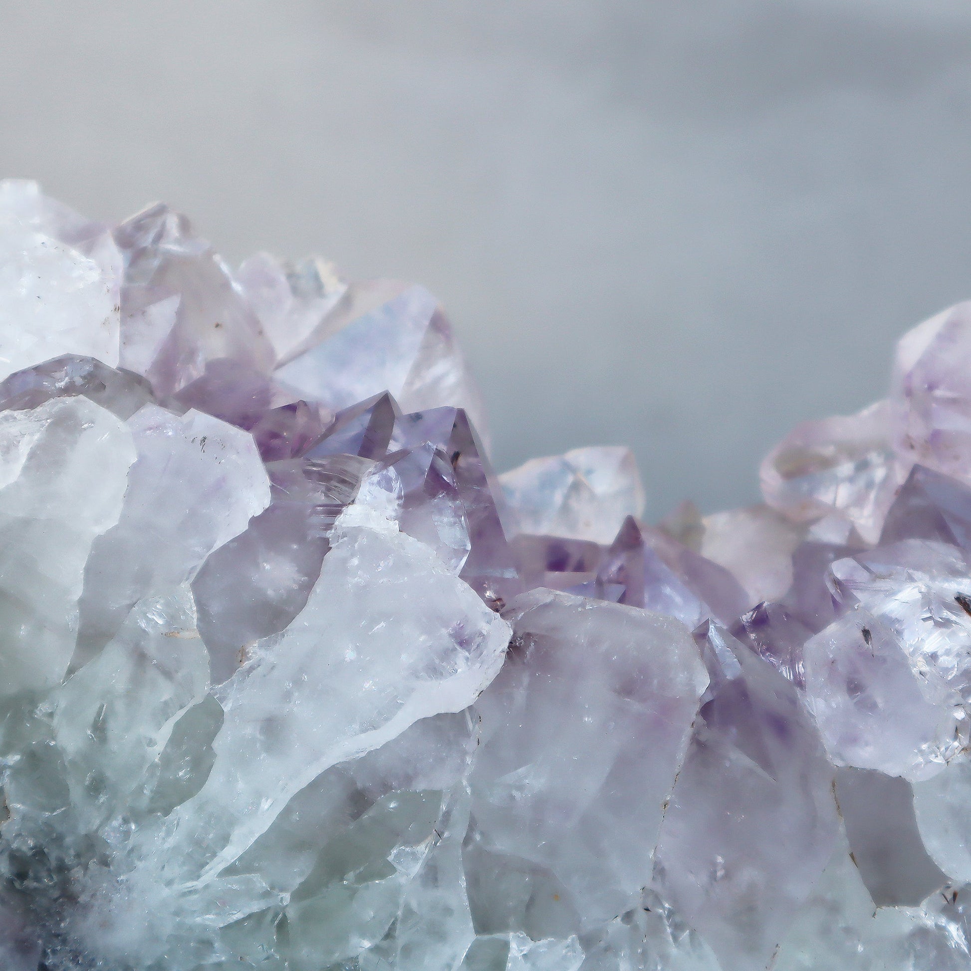 Rugged Crown Amethyst Geode Slice | Basalt & Agate Display – Rare Quartz Geodes