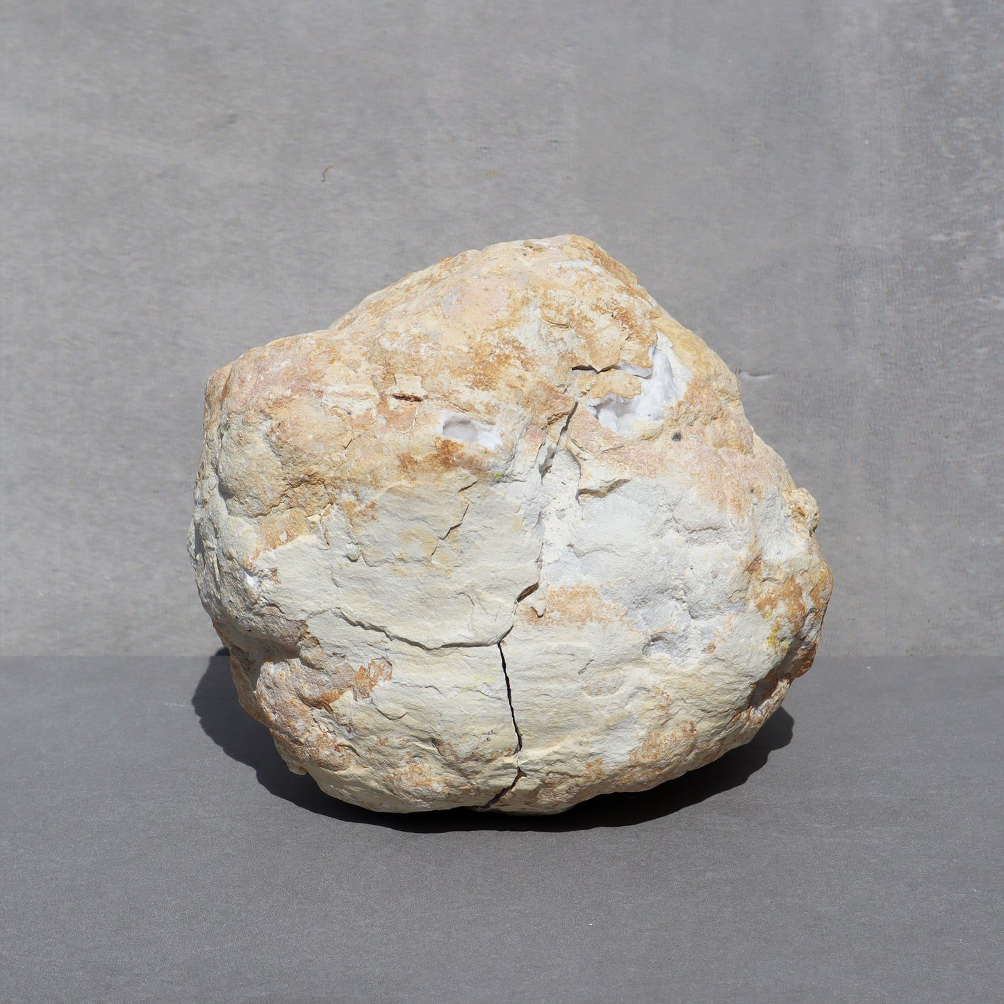 Large Desert Geode – White quartz geodes