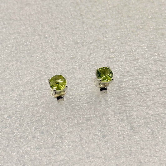 Sterling Silver Round Peridot Post Earrings Size 3 – Earrings