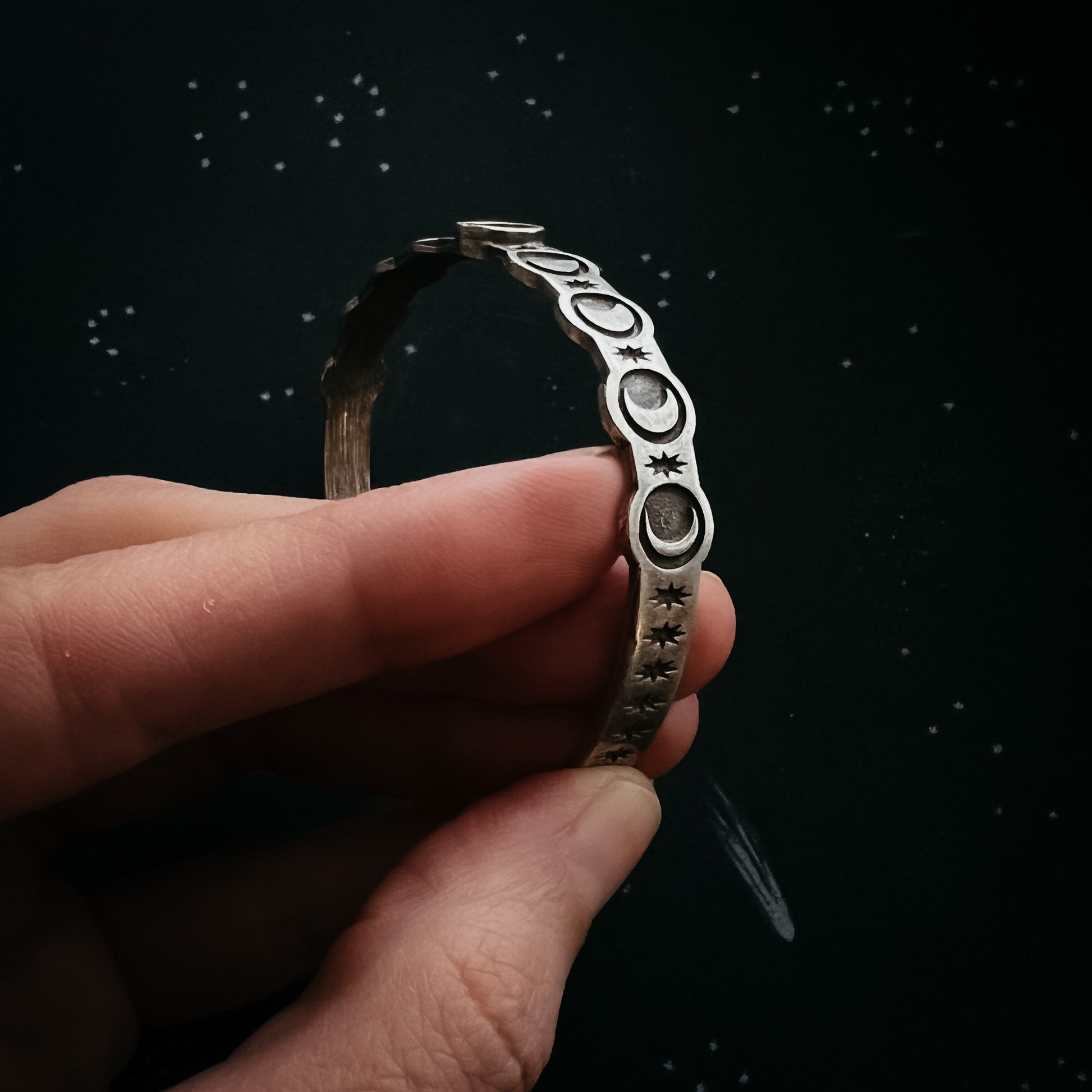 Moon Goddess Bracelet with Rainbow Moonstone – Bracelet