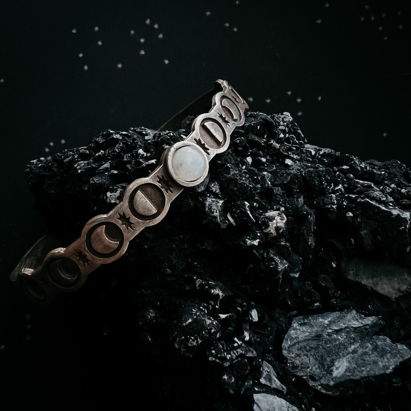 Moon Goddess Bracelet with Rainbow Moonstone – Bracelet