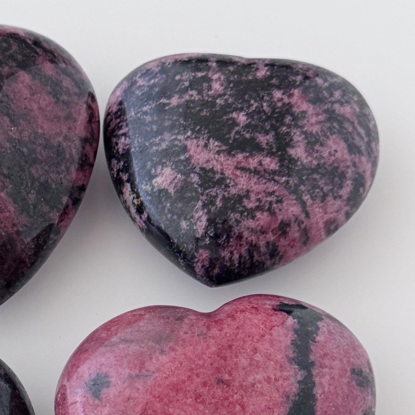 Rhodonite –