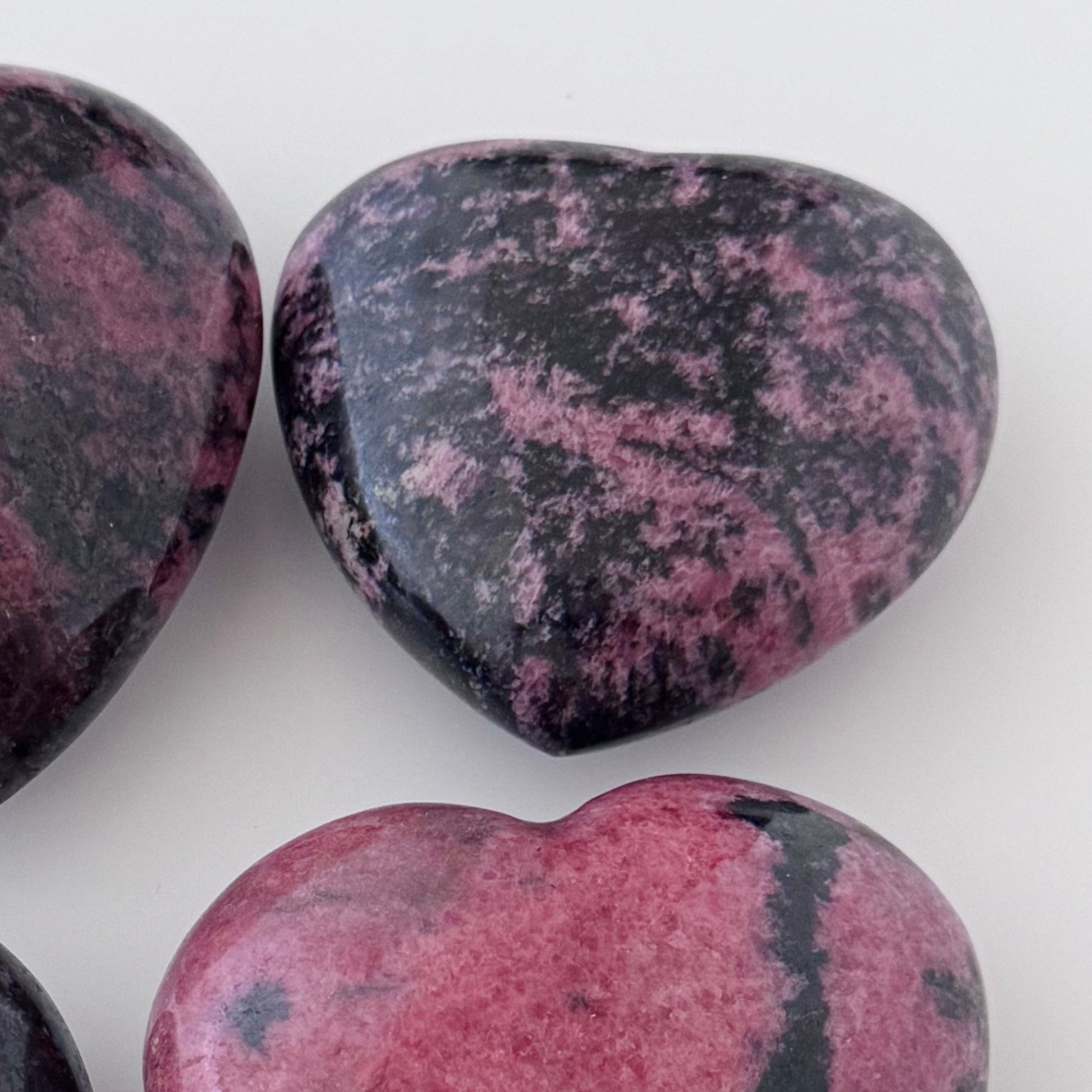 Rhodonite –
