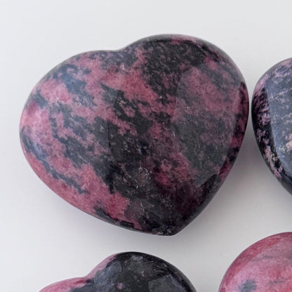 Rhodonite –