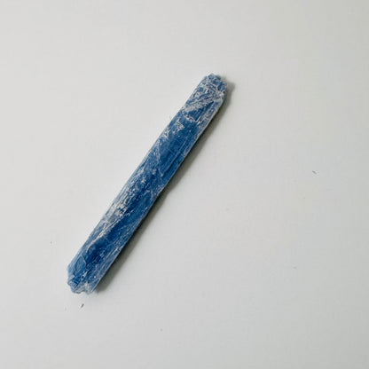 Blue Kyanite w/quartz – 4"x0.25"x0.10"