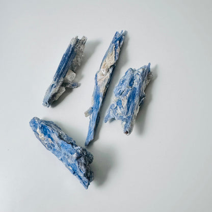 Blue Kyanite w/quartz – Small (around 1 8th of a pound)