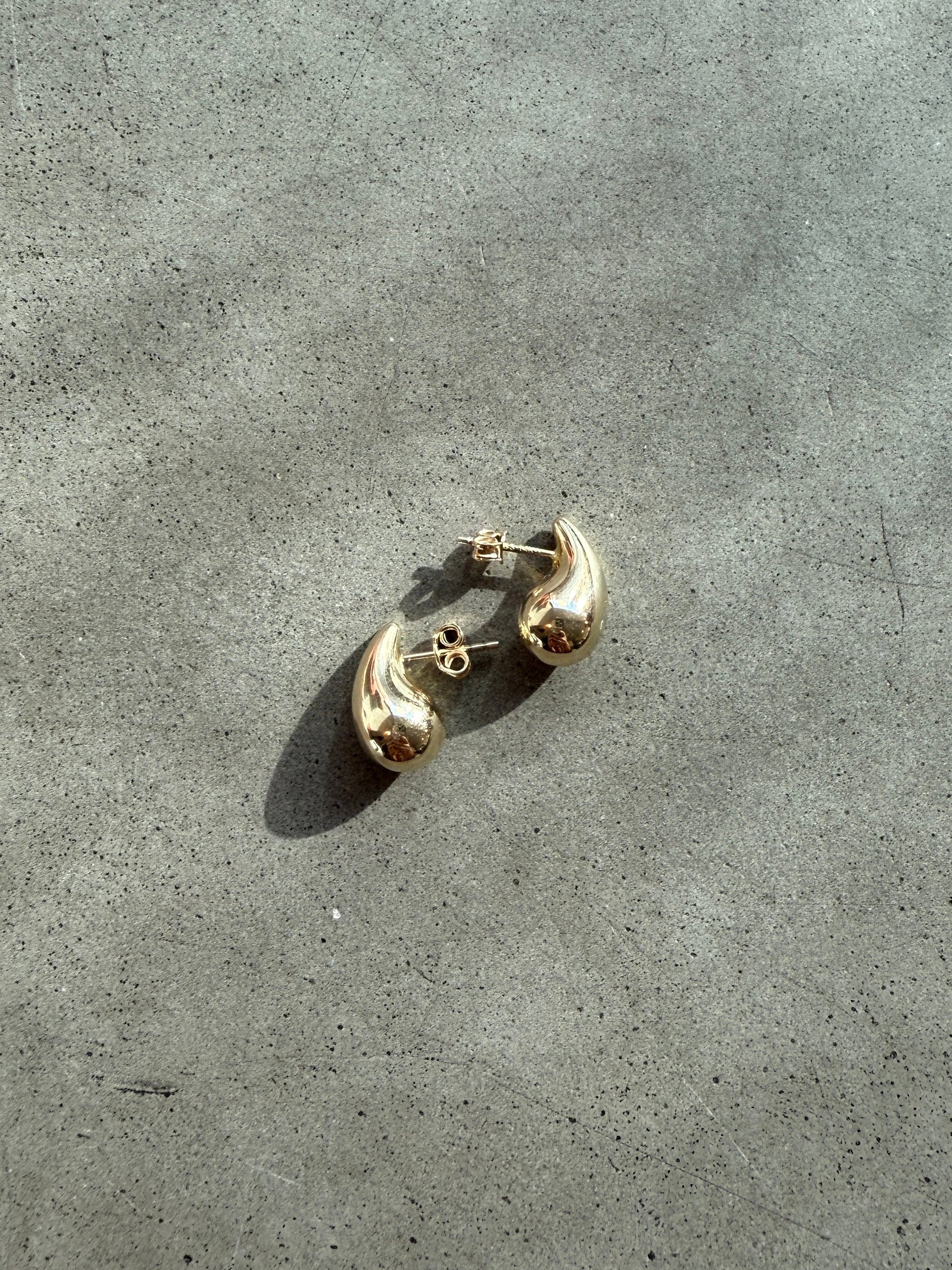 DEWDROP EARRINGS 14KT YELLOW GOLD – EARS