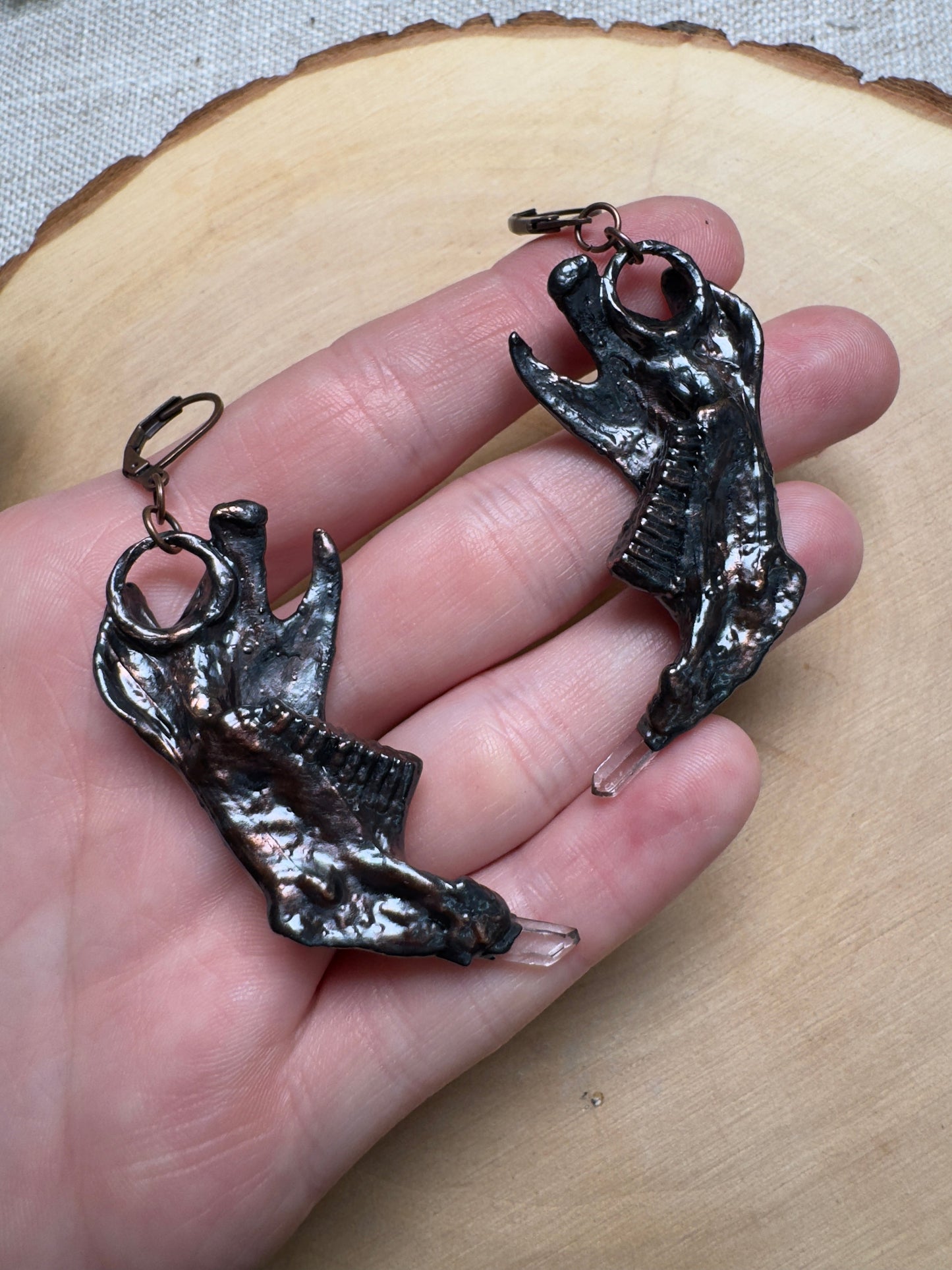 Beltharion- Muskrat Jawbone and Quartz Earrings – Necklace