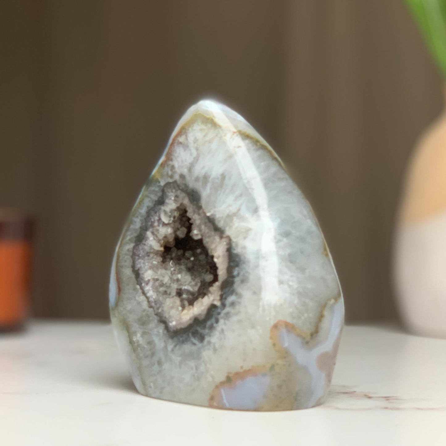 Agate Crystal cave, geode rock decor