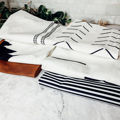 Amber & Farm Pillow Set