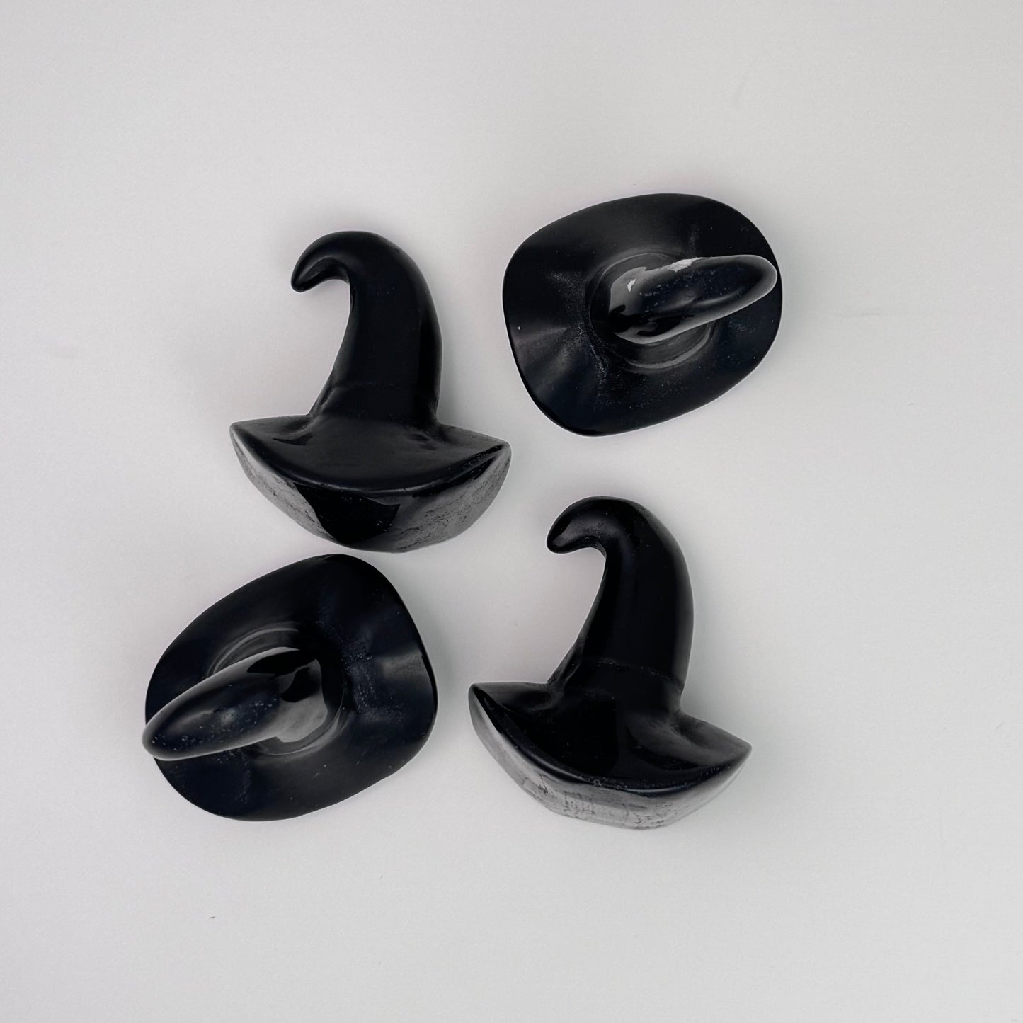Obsidian – Witch Hat