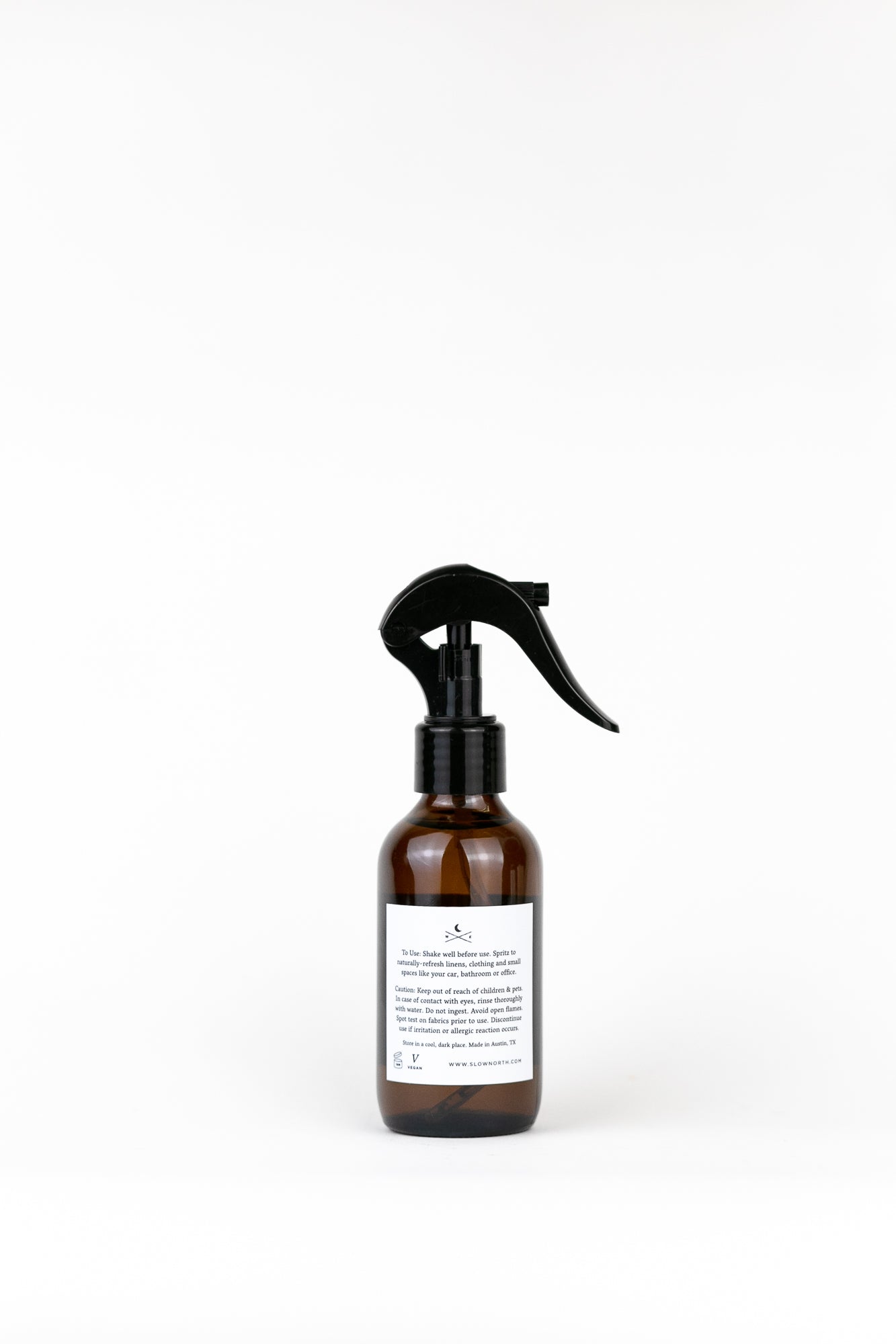 home and garden room spray Slow North Linen Spray