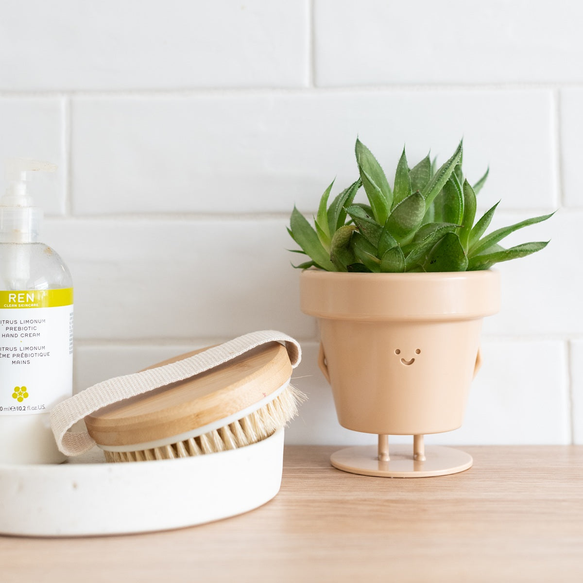 Charlie: Standing Plant Pot –