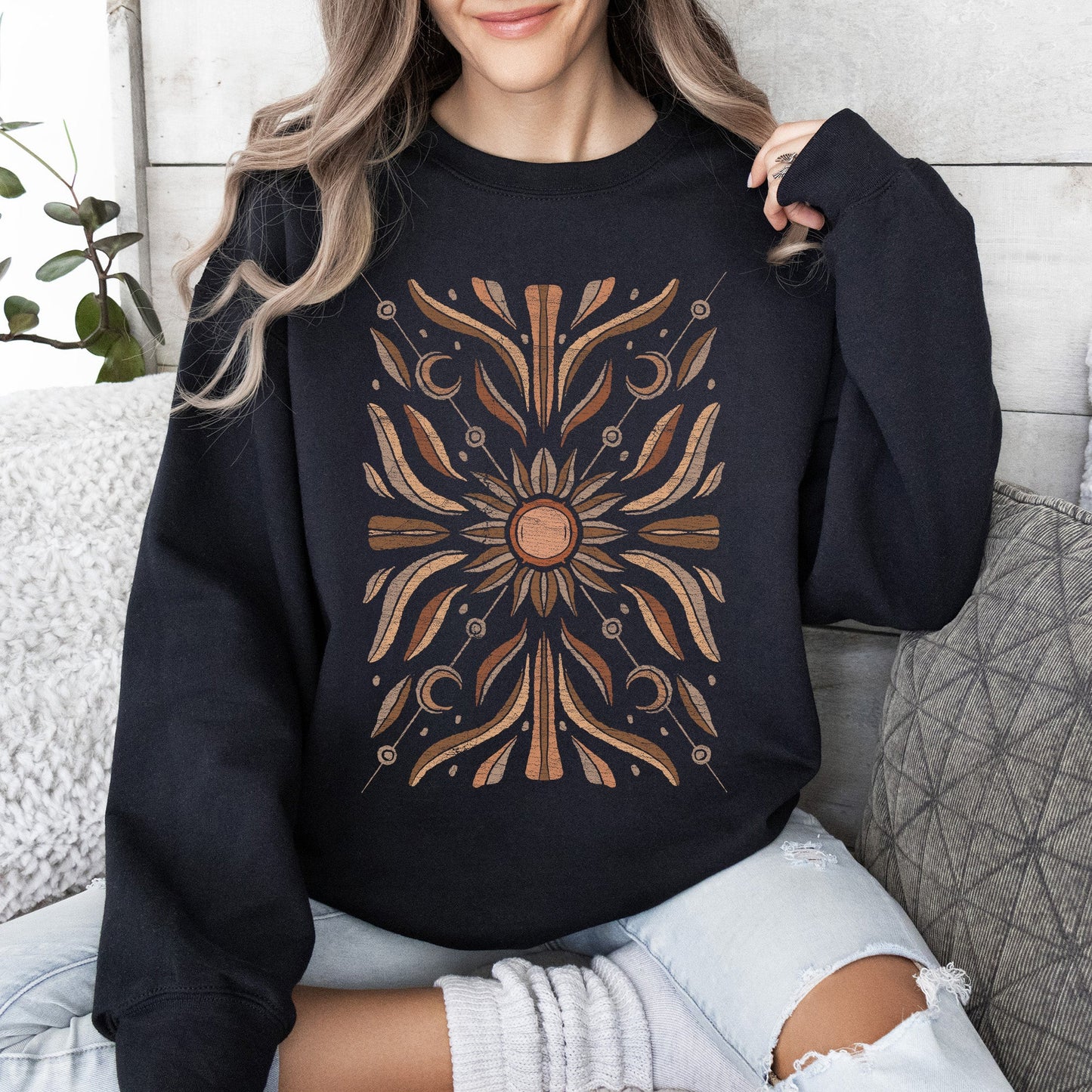 Boho Radiant Sun Sweatshirt – Cozy Unisex Pullover – Black Sweatshirt