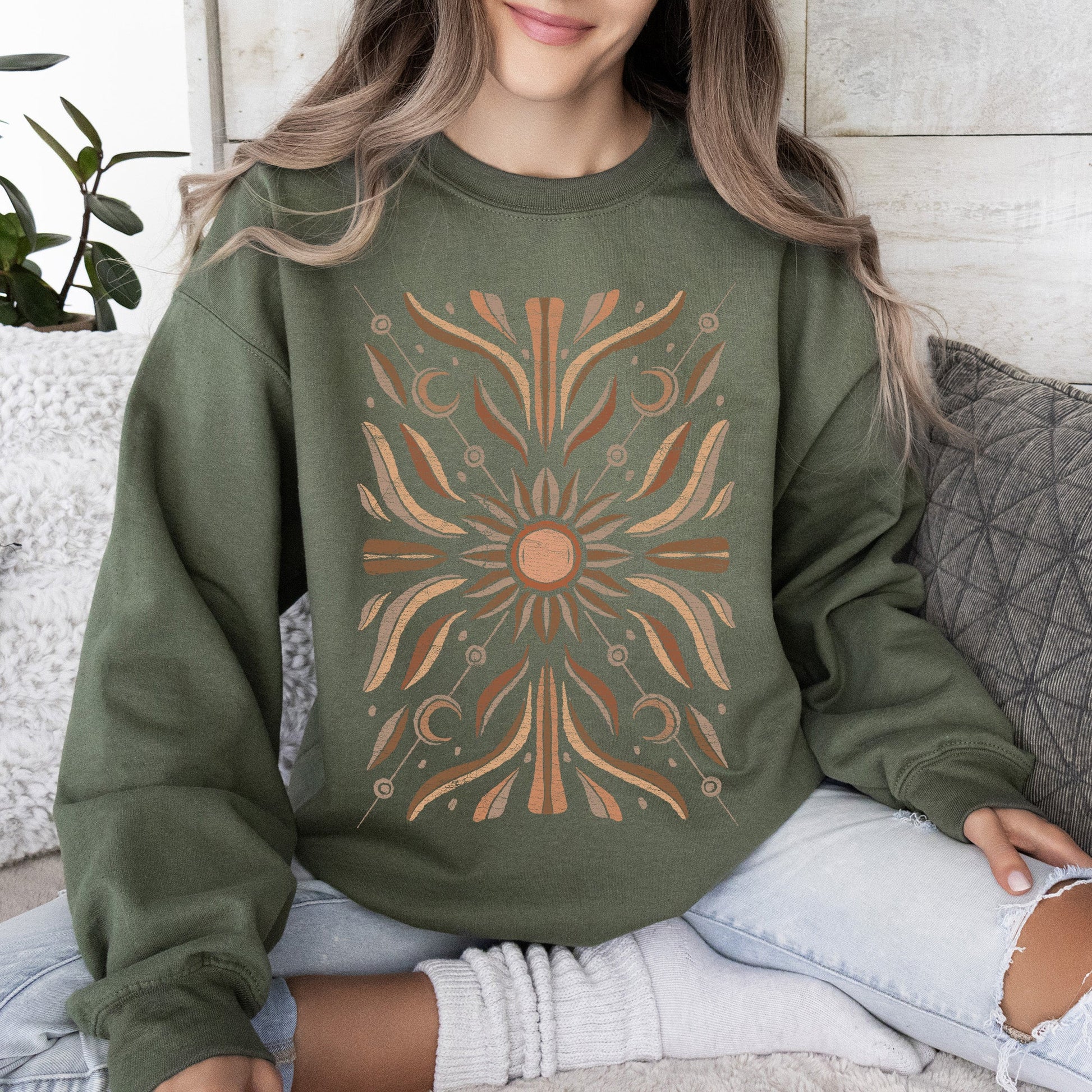 Boho Radiant Sun Sweatshirt – Cozy Unisex Pullover – Military Green Sweatshirt